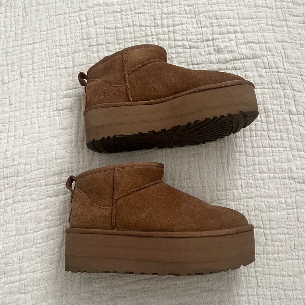 UGG Classic Ultra Mini Platform Boot